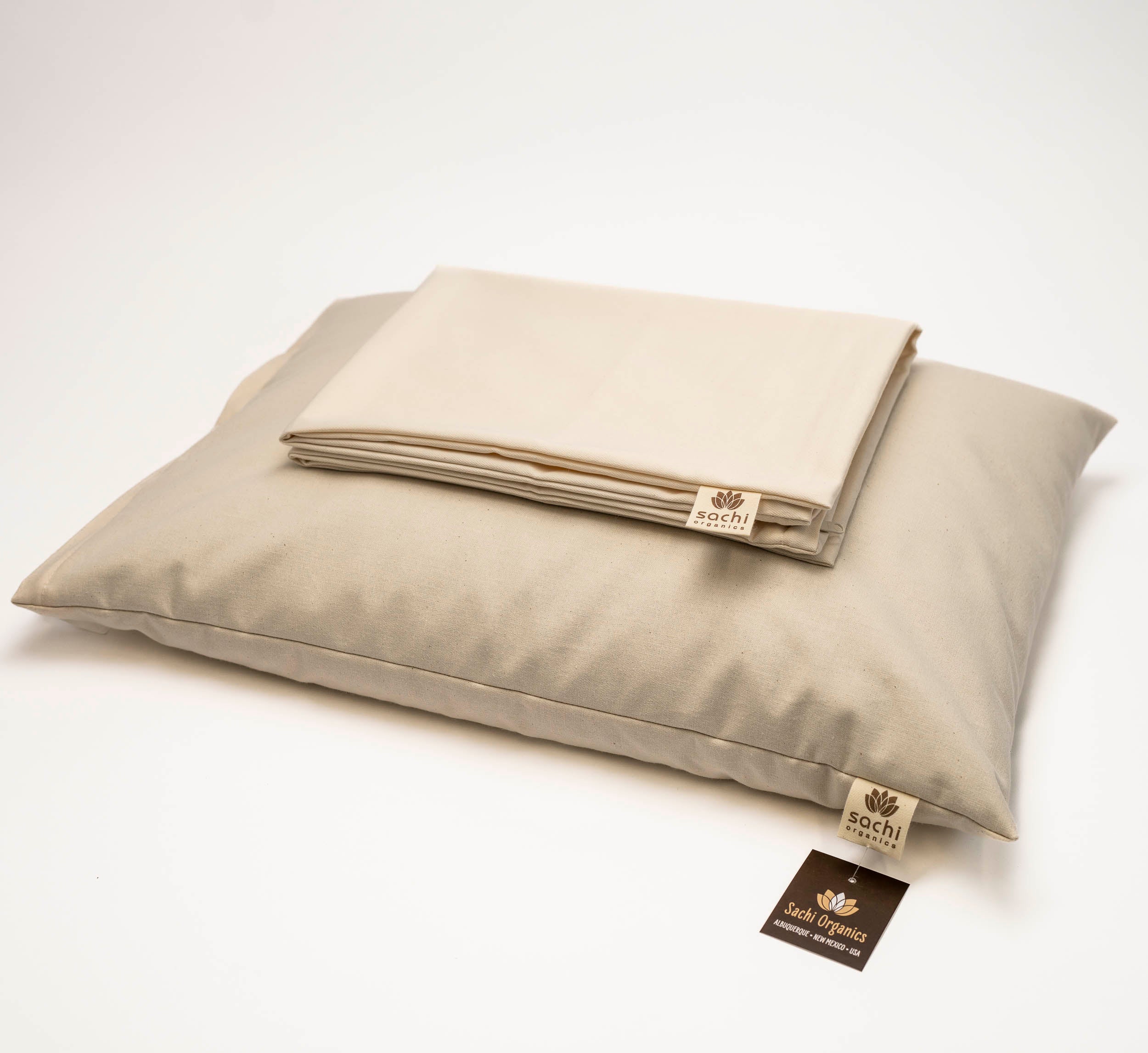 Seed Rutile 真鍋吉明 model the pillows Sago Japanese Buckwheat Pillow | Traditional Size